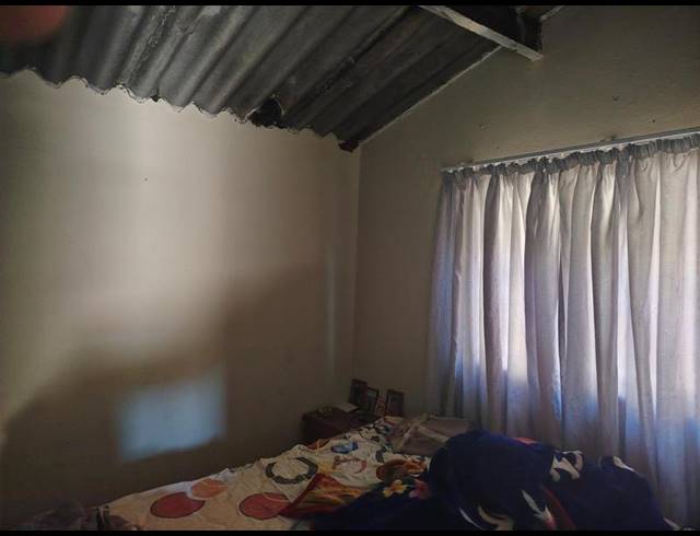 2 BEDROOM PROPERTY TO RENT IN NALEDI EXT 2